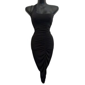 THE fashion poet RUCHED BODYCON DRESS IN BLACK